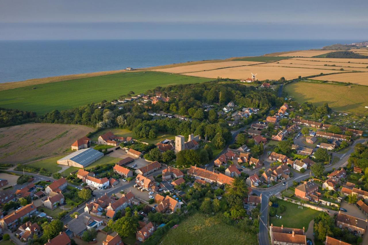 The Ship Inn Weybourne Exterior foto